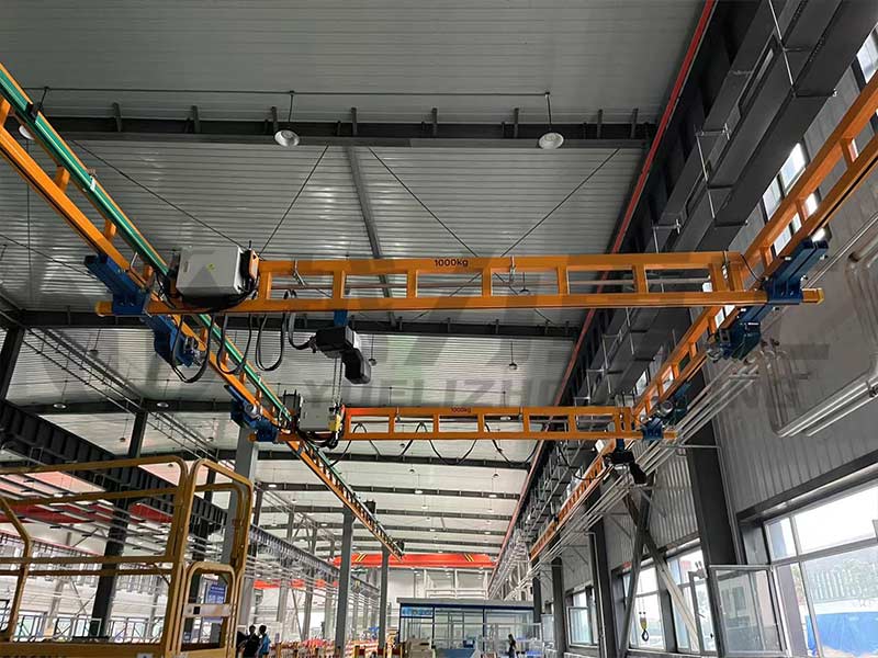 越力重工KBK起重機在遼寧汽車零部件安裝現場